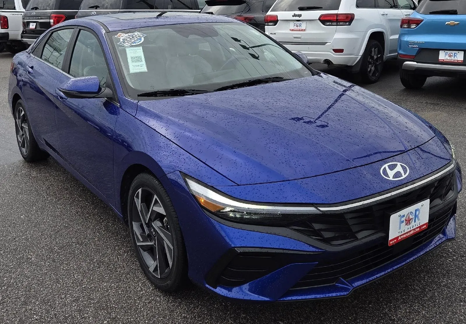 Hyundai Elantra photo 2