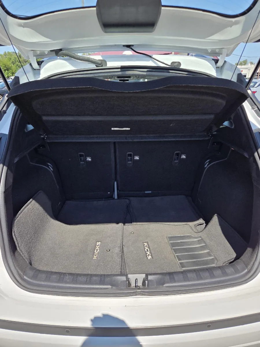 Nissan Kicks photo 11