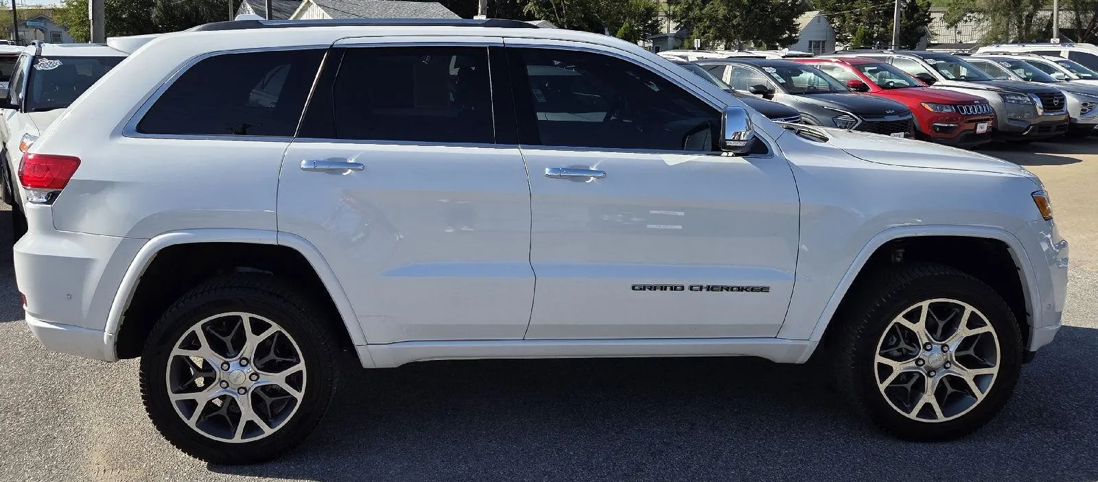 2019 JEEP GRAND CHEROKEE Overland photo 6
