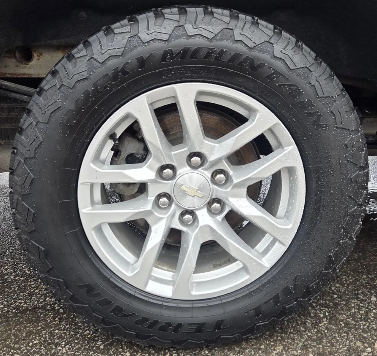 Chevrolet Silverado photo 10
