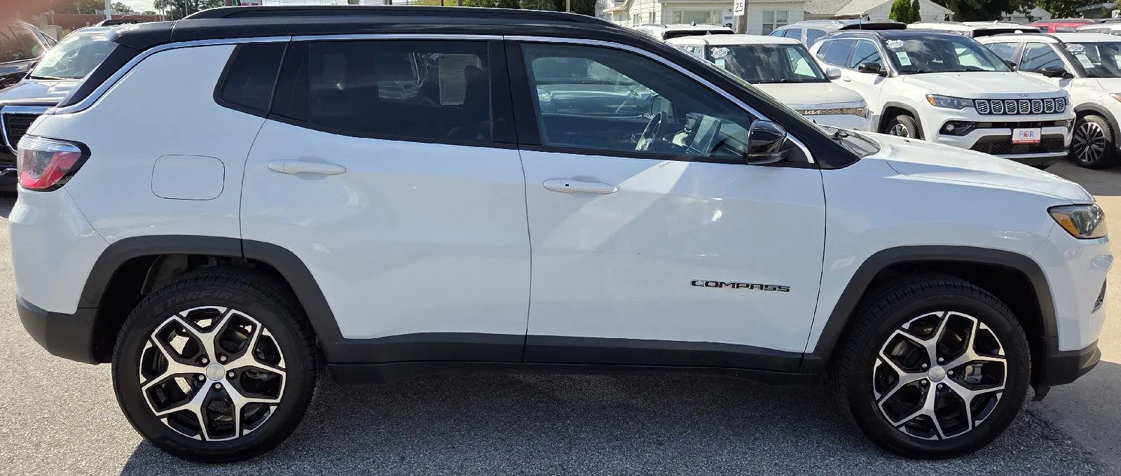 Jeep Compass photo 6