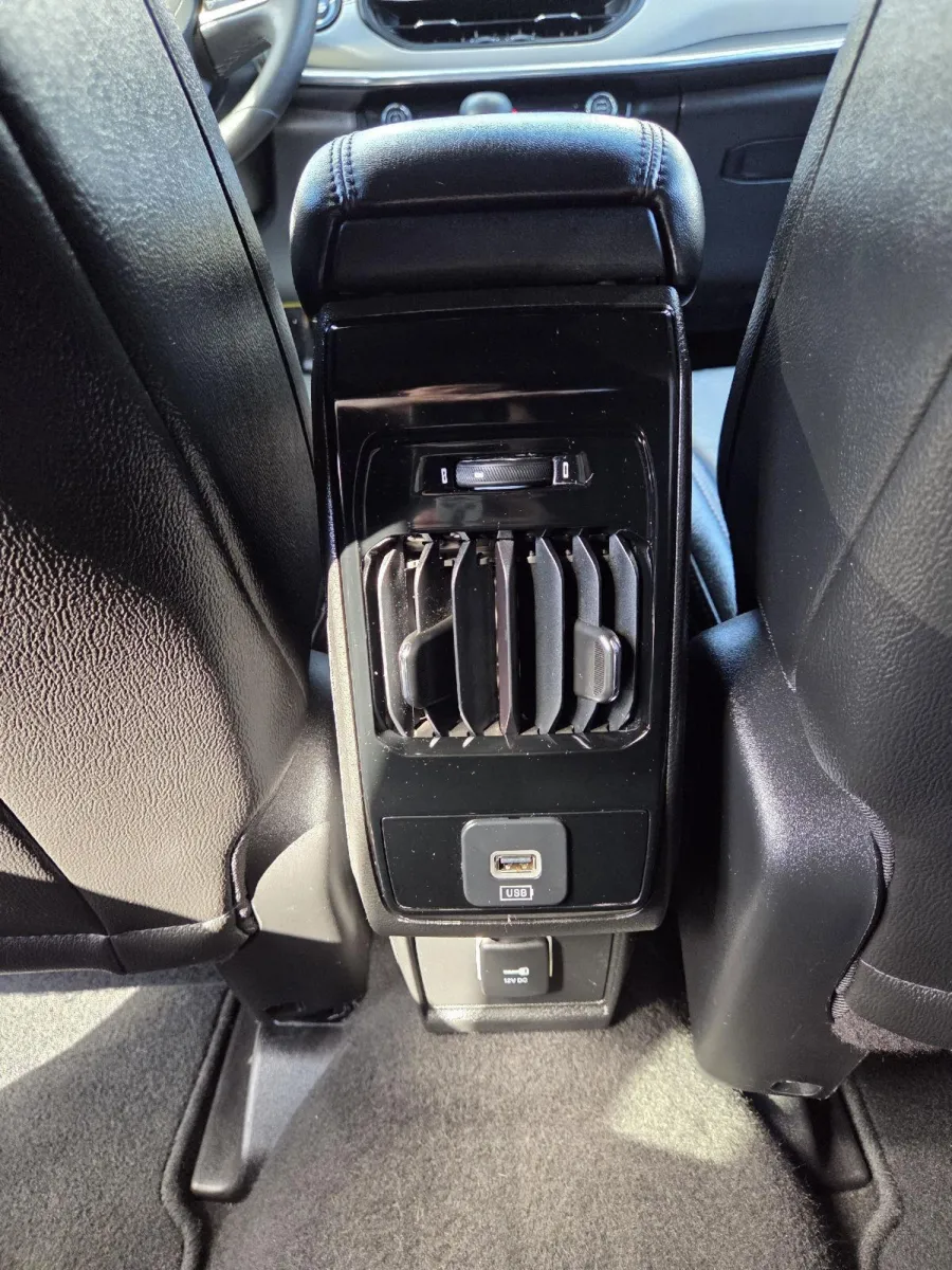 Jeep Compass photo 18