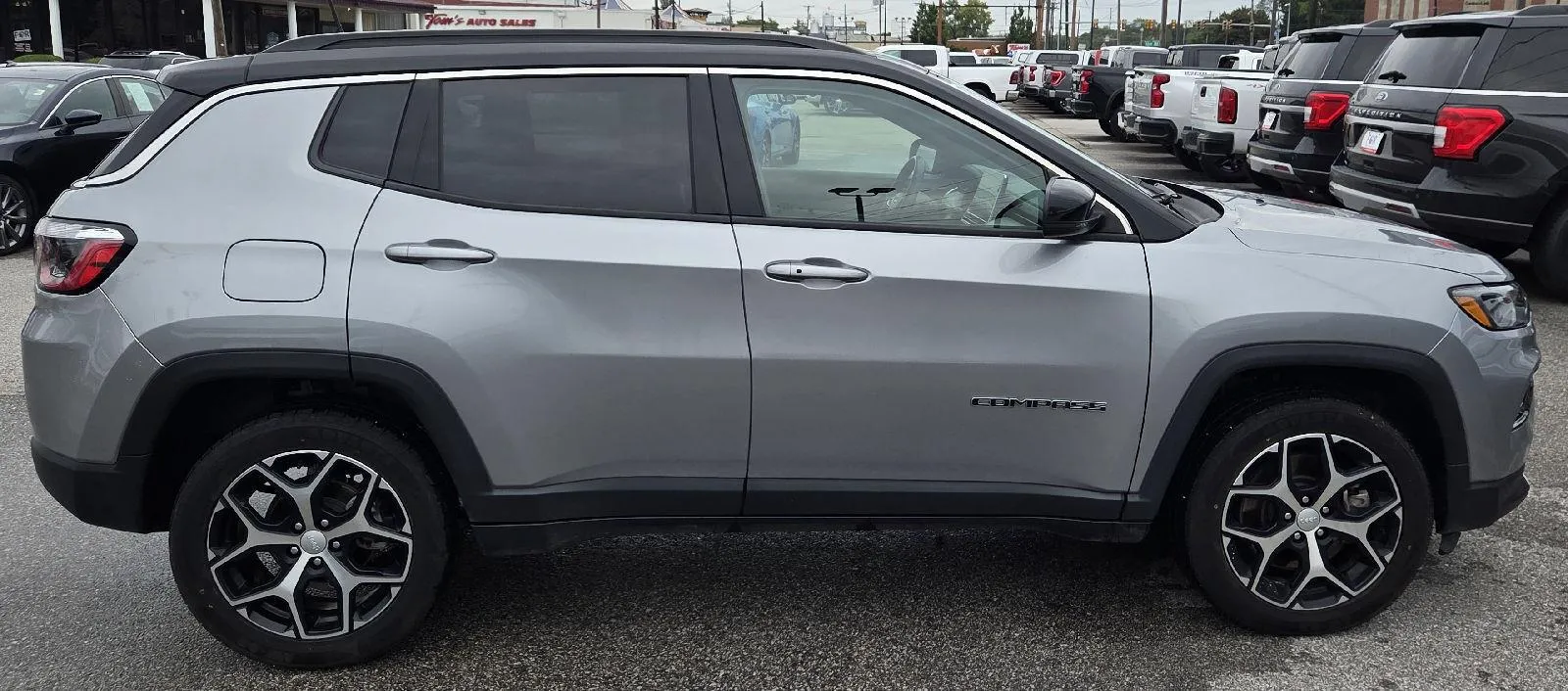 Jeep Compass photo 6