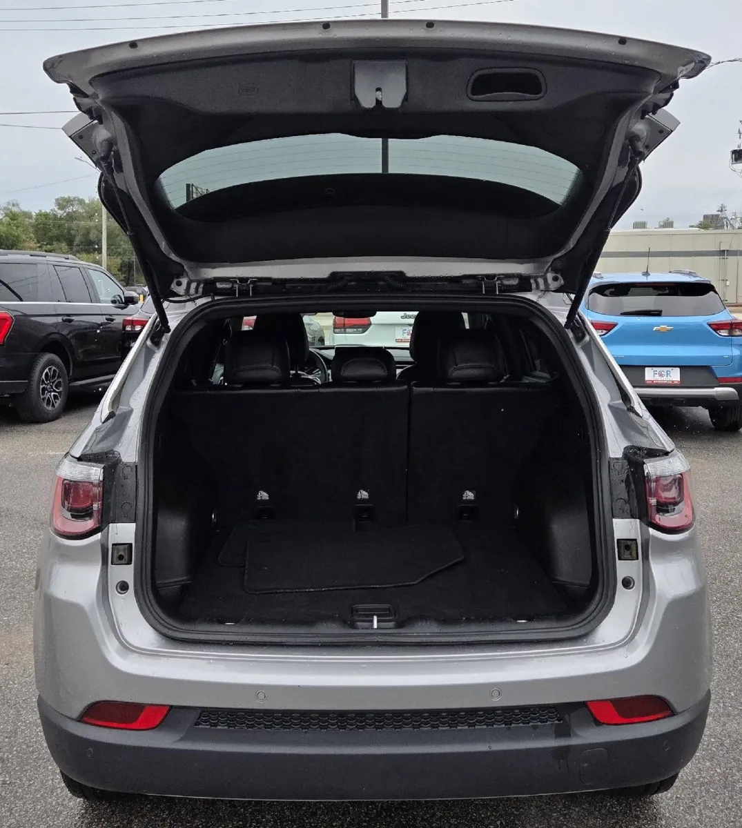 Jeep Compass photo 10