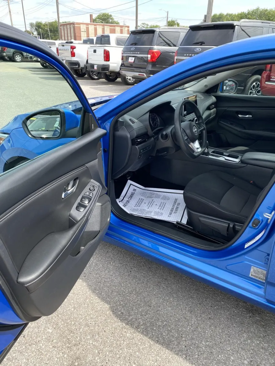 Nissan Sentra photo 13
