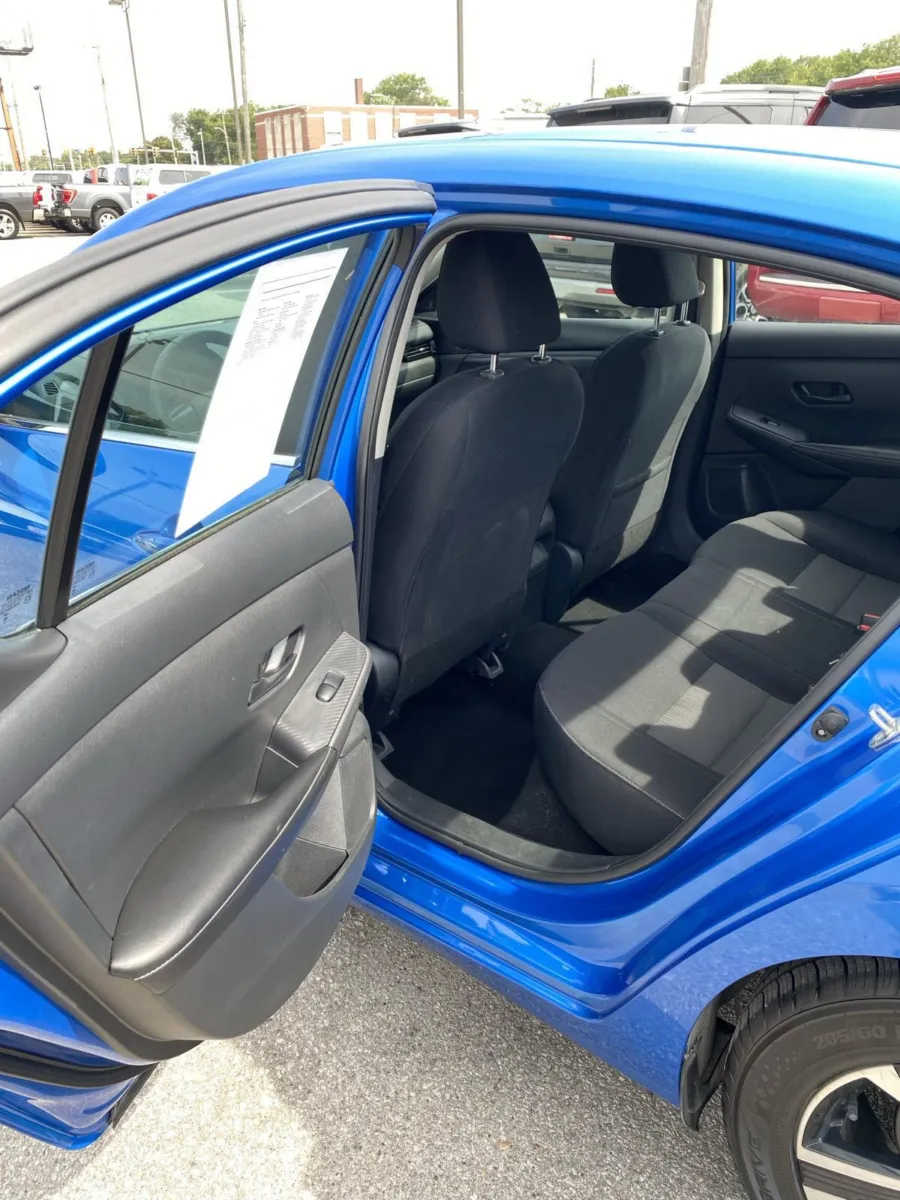 Nissan Sentra photo 15