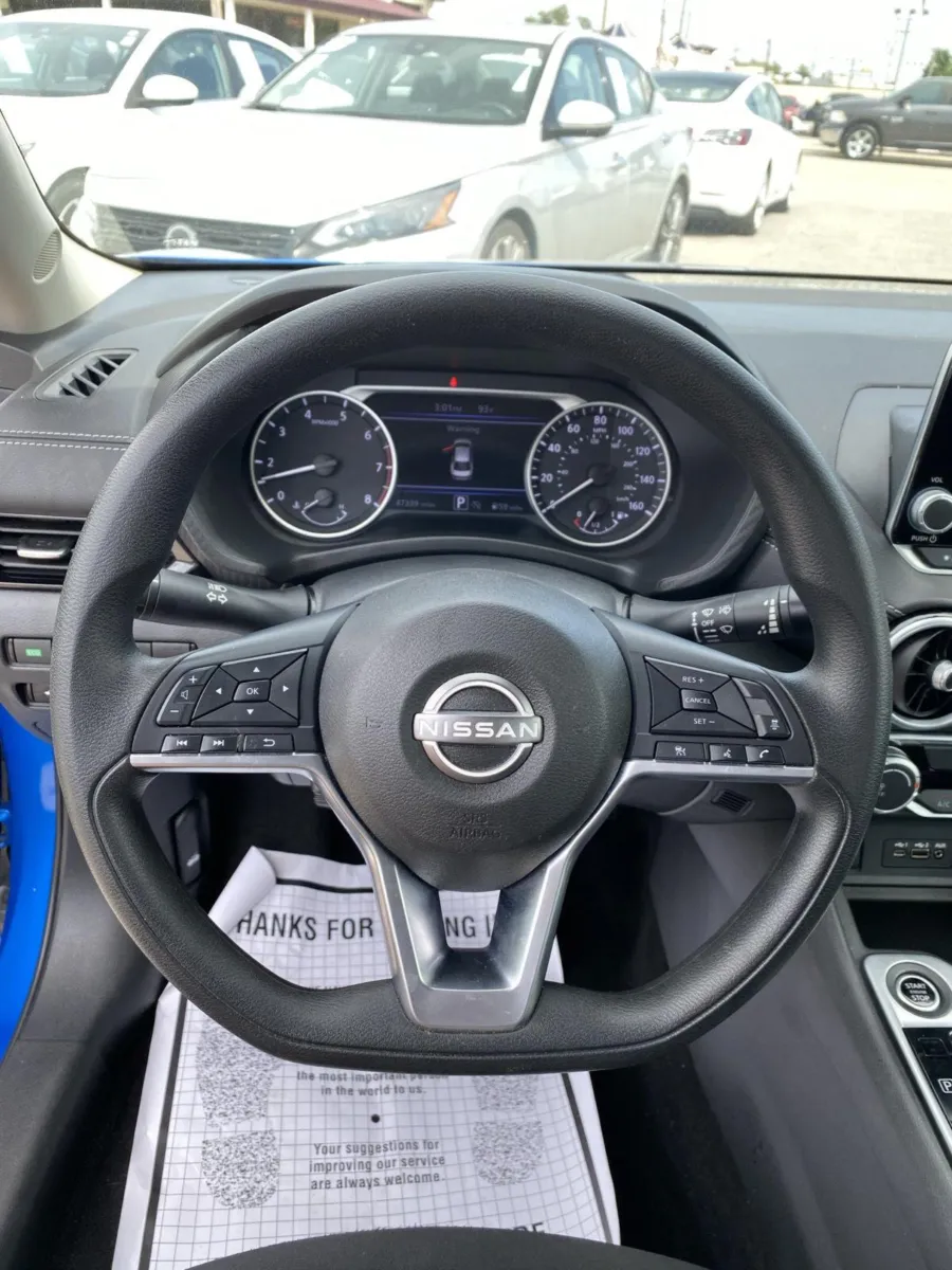Nissan Sentra photo 18