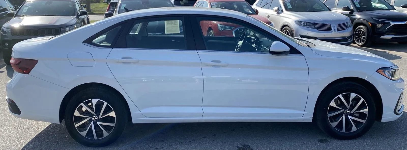 Volkswagen Jetta photo 6