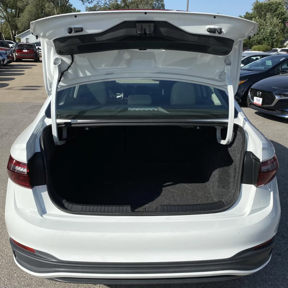 Volkswagen Jetta photo 10