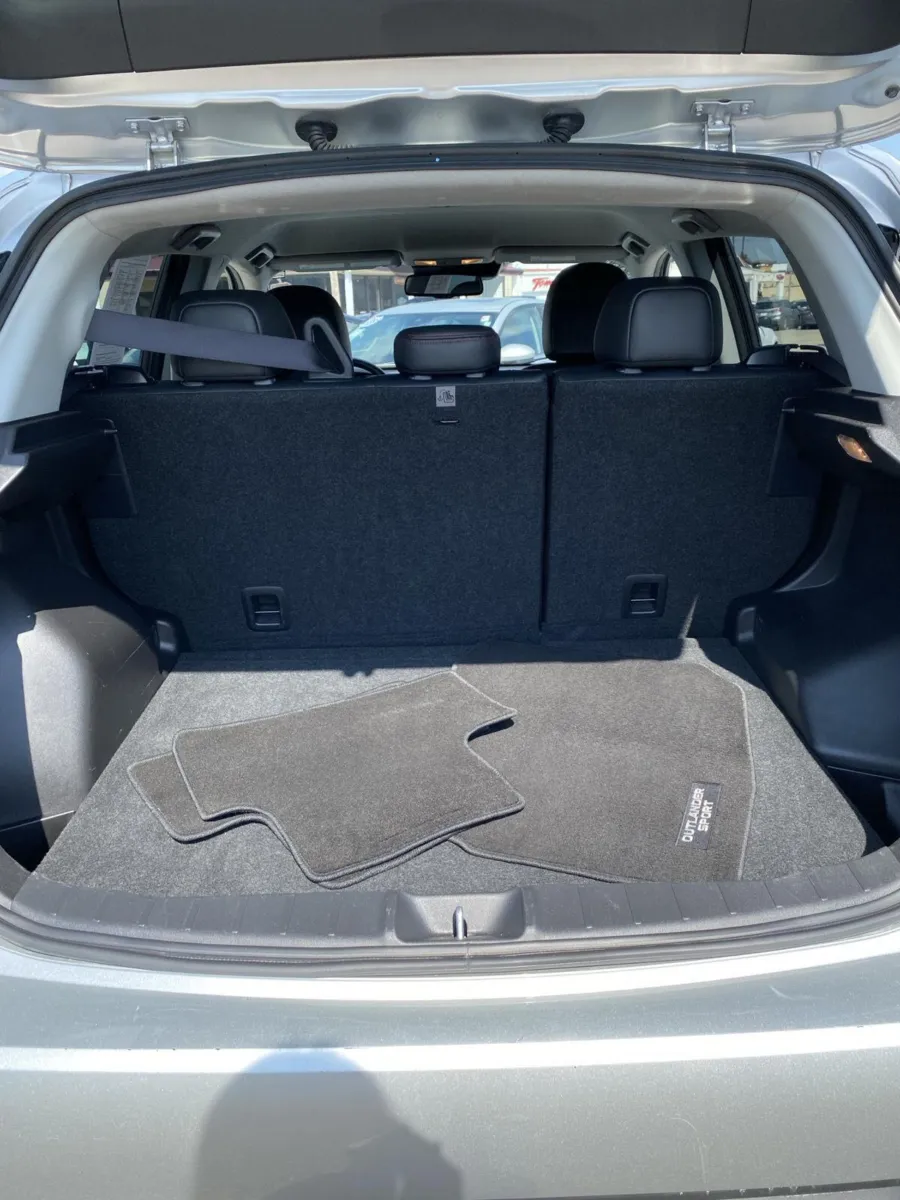 Mitsubishi Outlander Sport photo 11