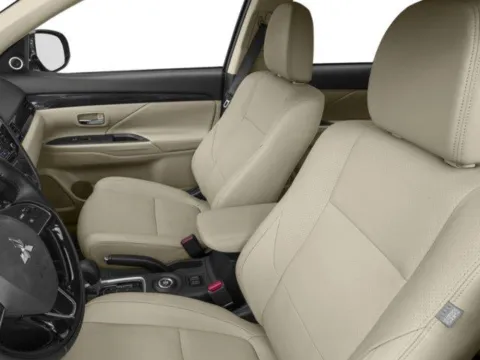 More photos of 2016 Mitsubishi Outlander GT at Capital City Motor Company, IA