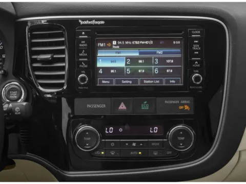 More photos of 2016 Mitsubishi Outlander GT at Capital City Motor Company, IA