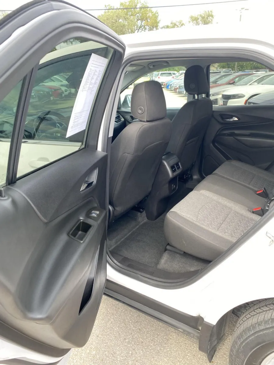 Chevrolet Equinox photo 14