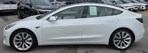 More photos of 2020 Tesla Model 3 Long Range at Capital City Motor Company, IA
