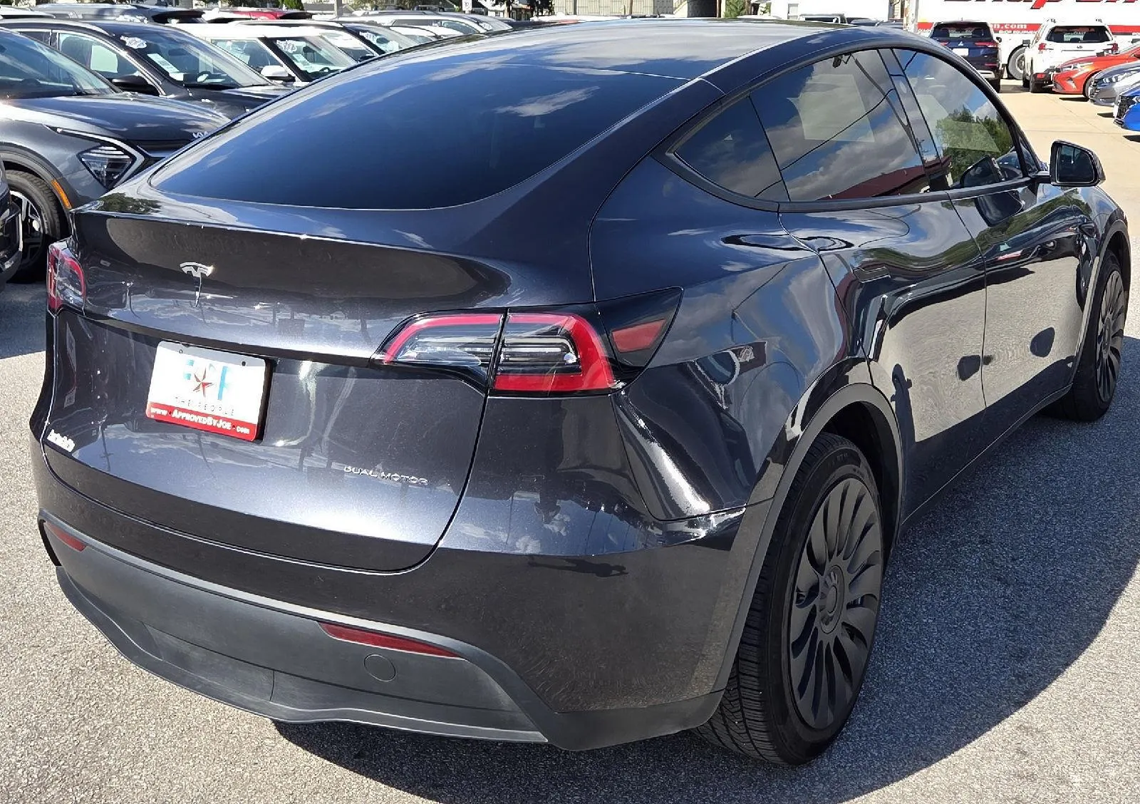 Tesla Model Y photo 9