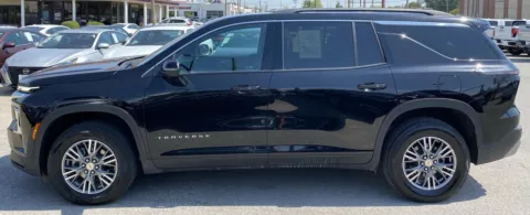 More photos of 2025 Chevrolet Traverse AWD LT at Capital City Motor Company, IA