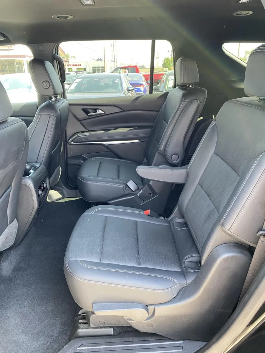 Chevrolet Traverse photo 16