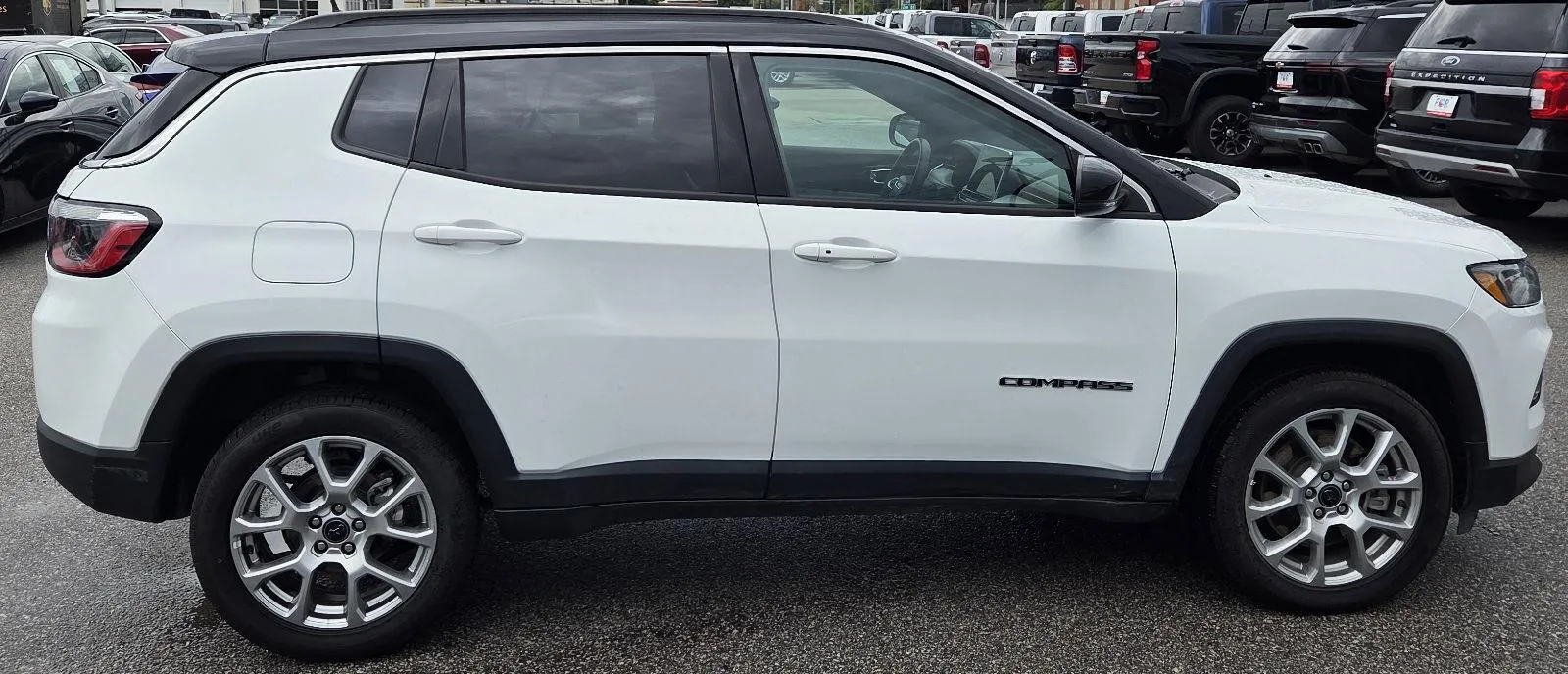 Jeep Compass photo 6