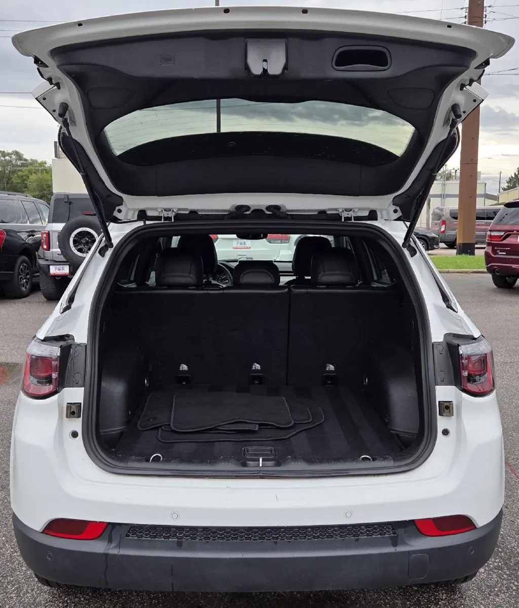 Jeep Compass photo 10