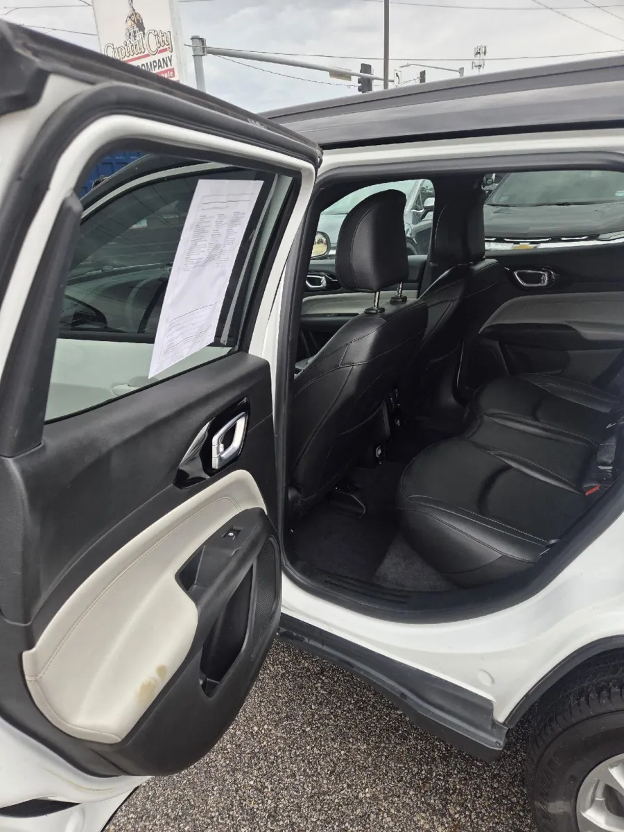 Jeep Compass photo 15