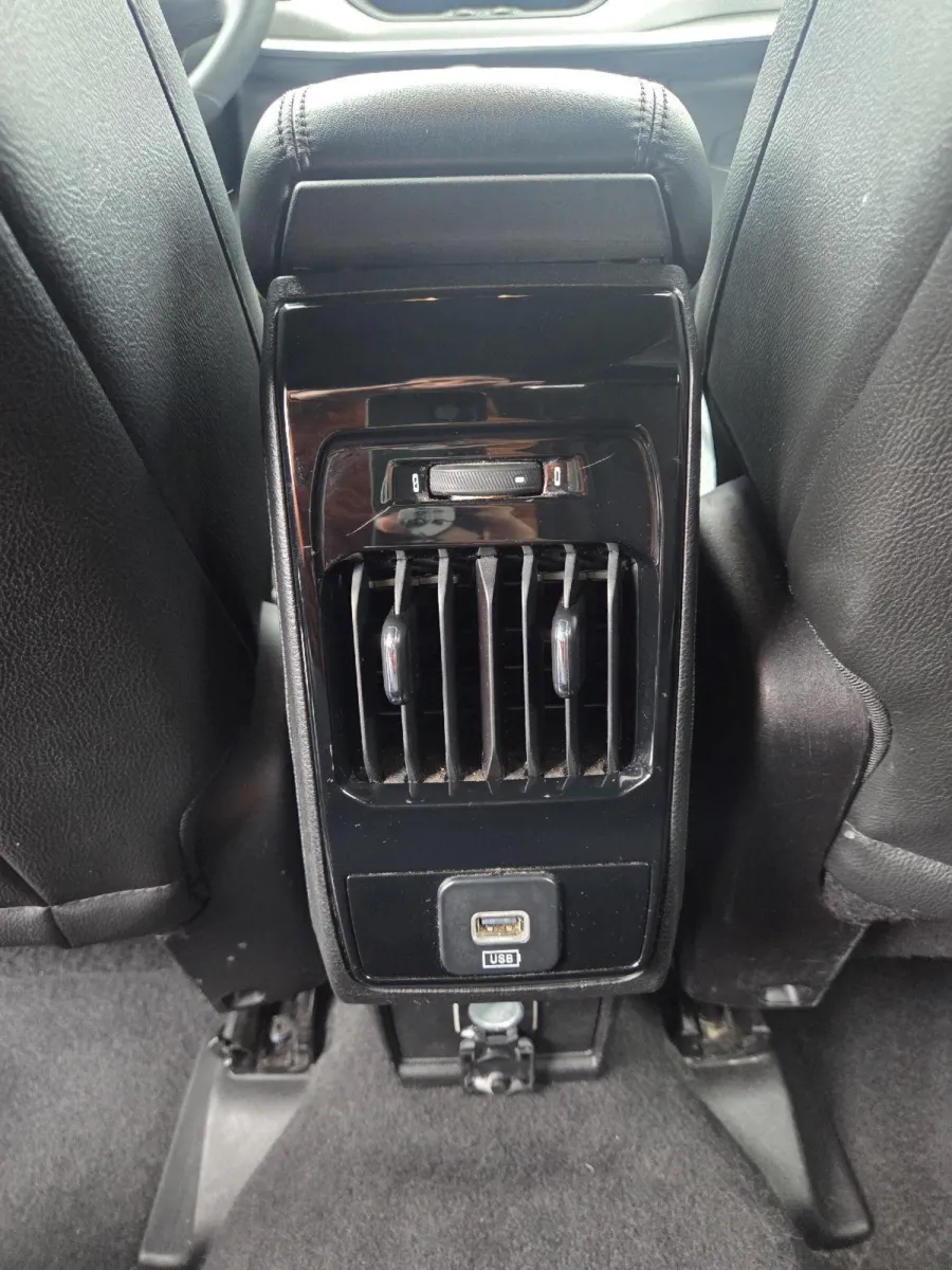 Jeep Compass photo 17