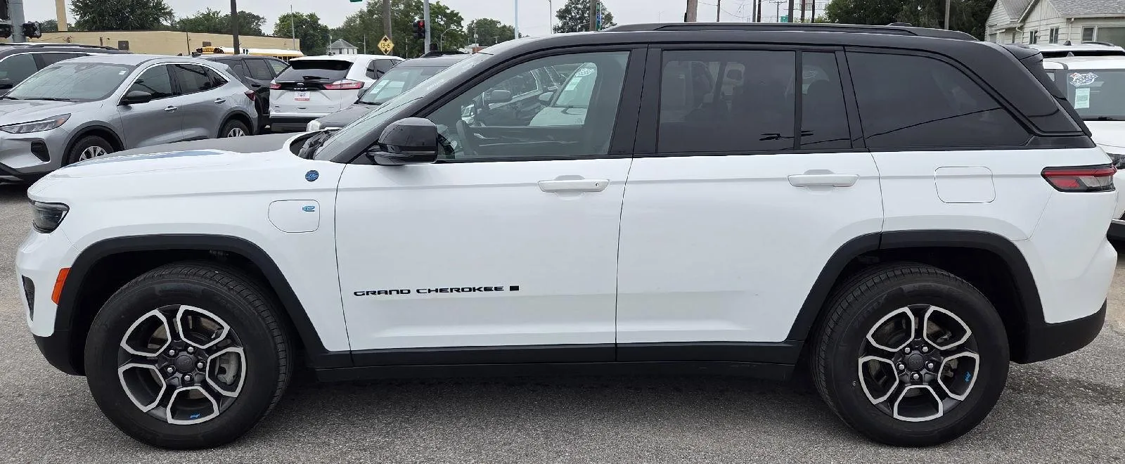Jeep Grand Cherokee photo 5
