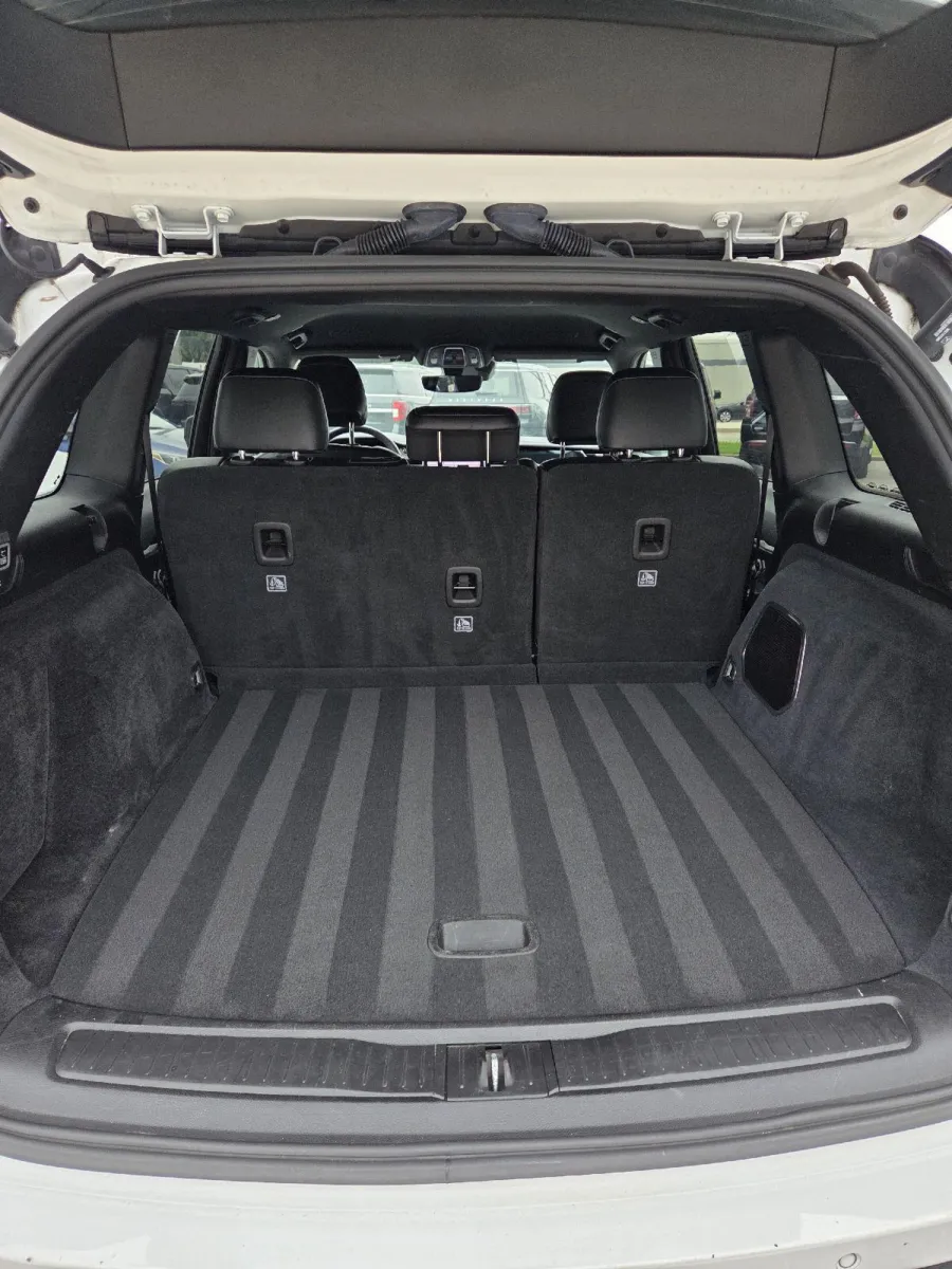 Jeep Grand Cherokee photo 11