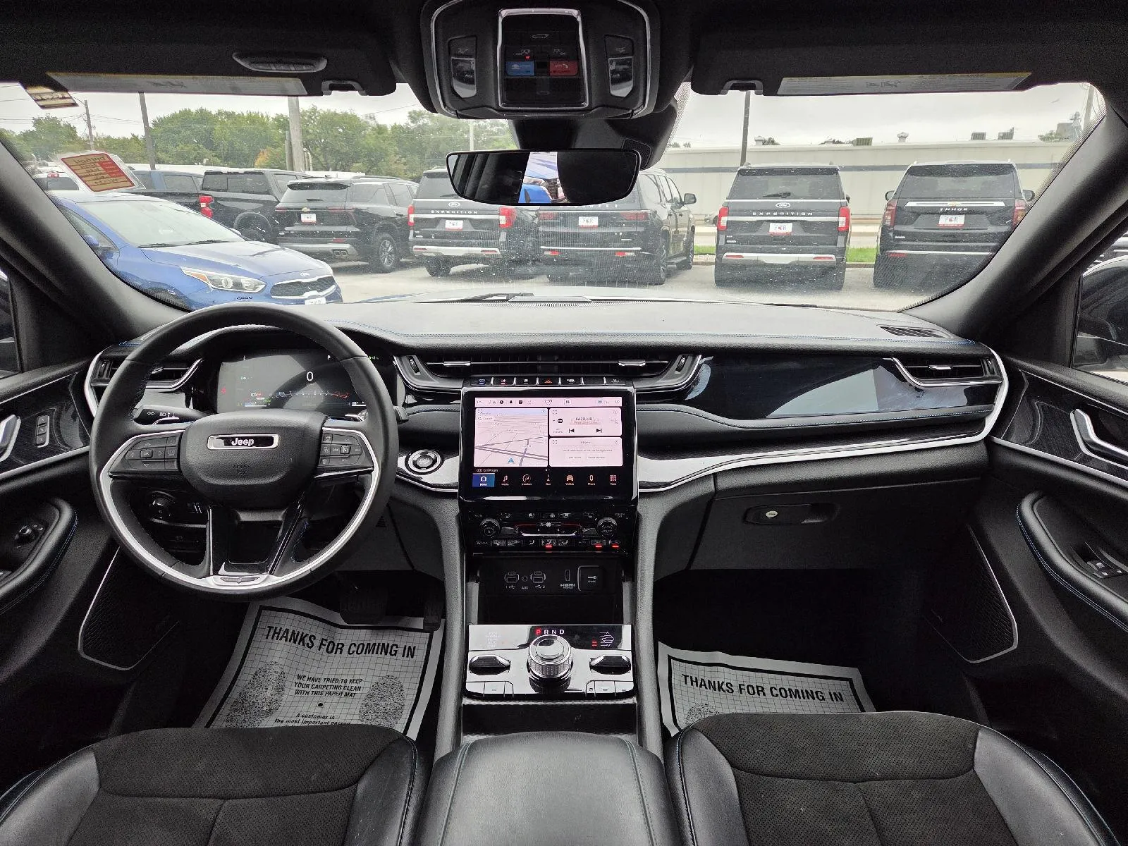 Jeep Grand Cherokee photo 18