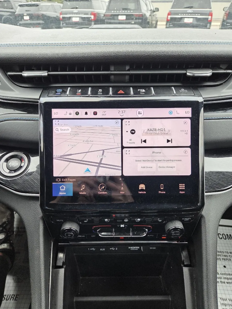 Jeep Grand Cherokee photo 21