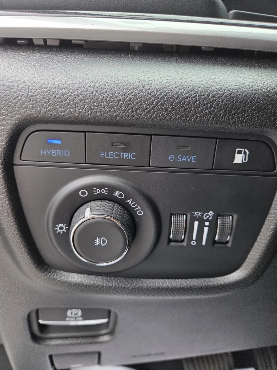 Jeep Grand Cherokee photo 26