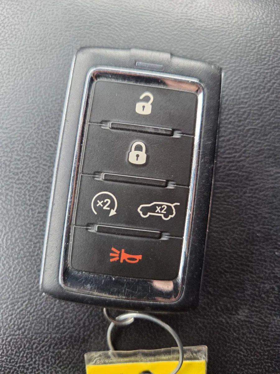 Jeep Grand Cherokee photo 27