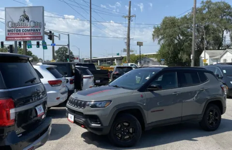 Gray 2024 Jeep Compass Trailhawk for sale in Des Moines, IA