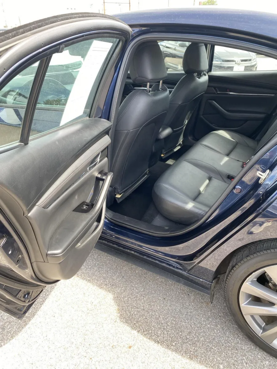 Mazda Mazda3 photo 13