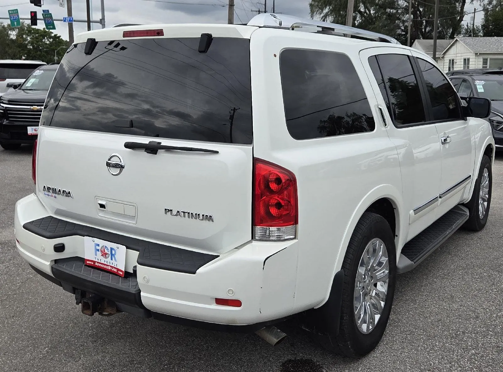 Nissan Armada photo 8