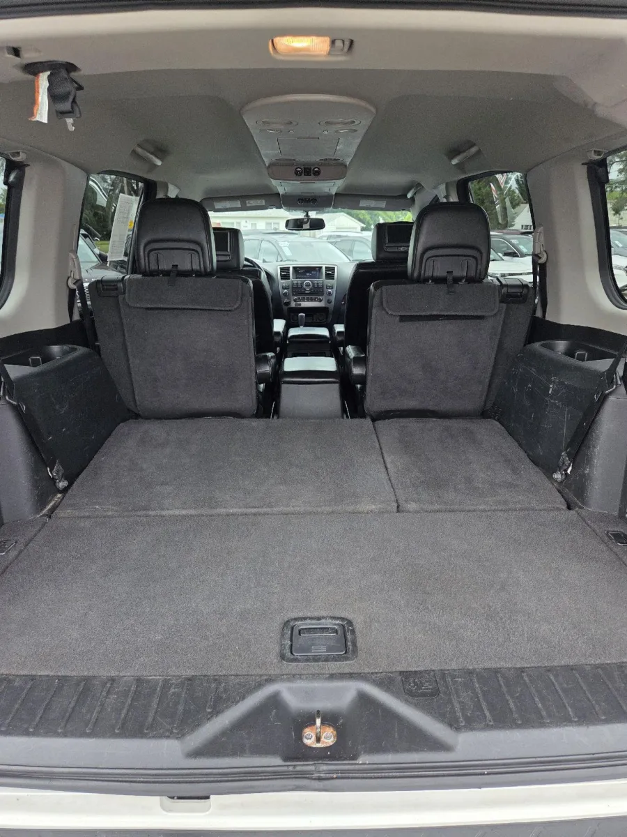 Nissan Armada photo 11