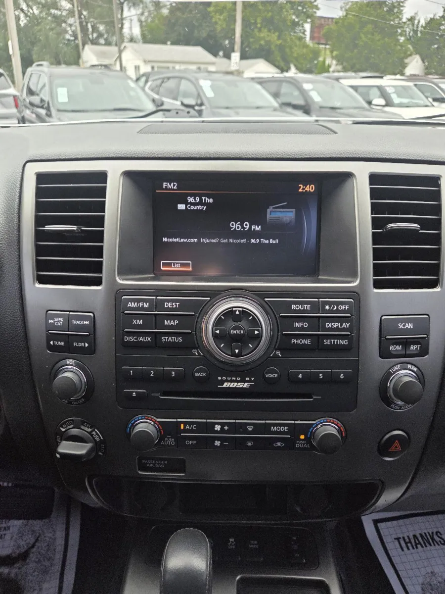 Nissan Armada photo 24
