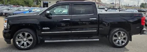 More photos of 2018 Chevrolet Silverado 1500 High Country at Capital City Motor Company, IA
