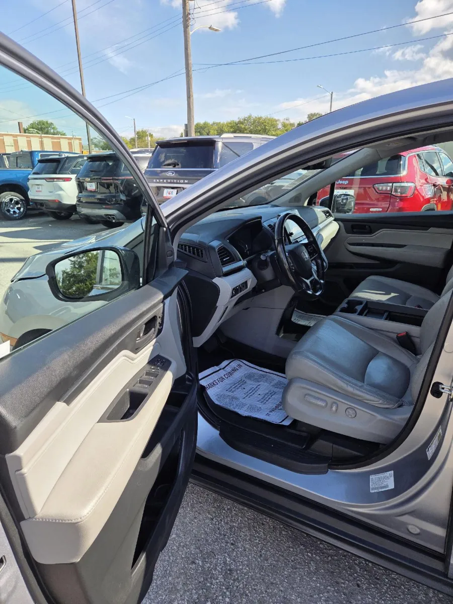Honda Odyssey photo 13