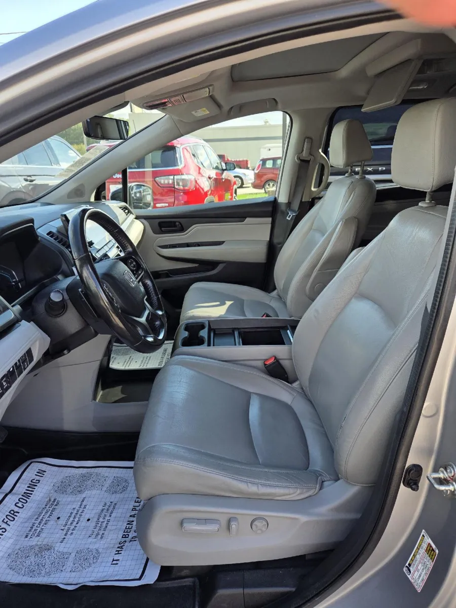 Honda Odyssey photo 14
