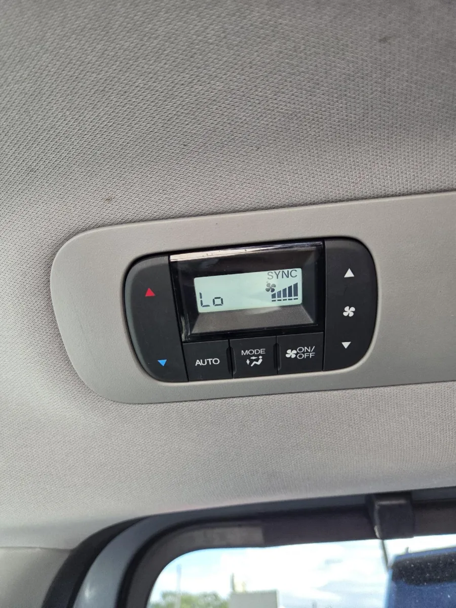 Honda Odyssey photo 18