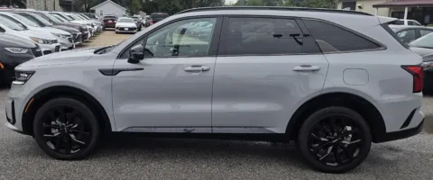 More photos of 2023 Kia Sorento SX at Capital City Motor Company, IA