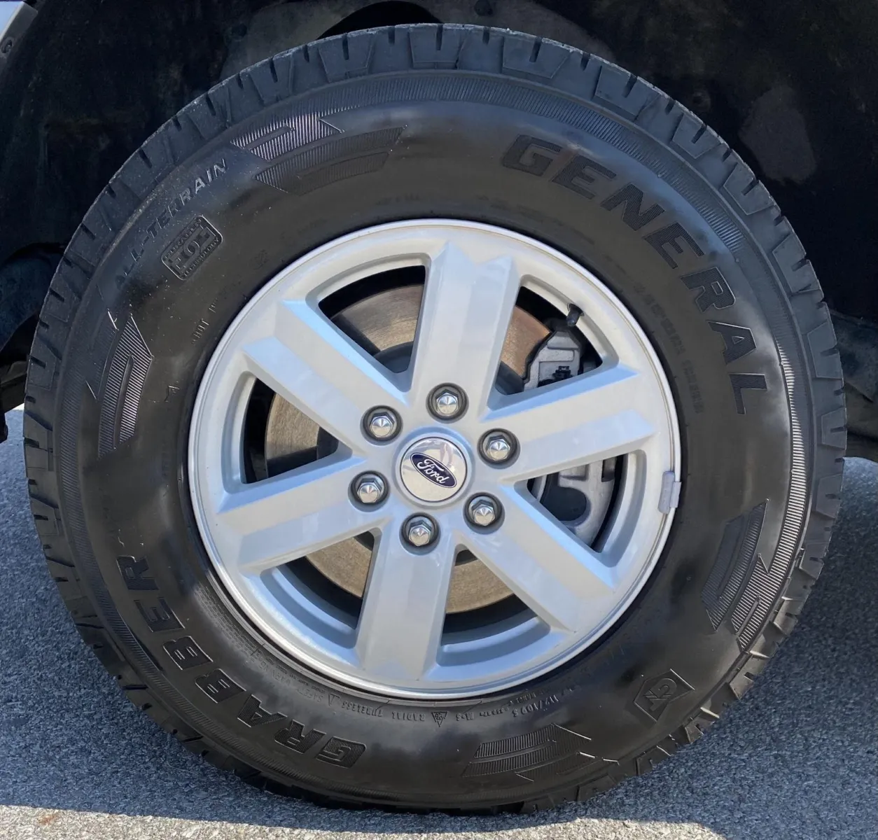 Ford F-150 photo 10