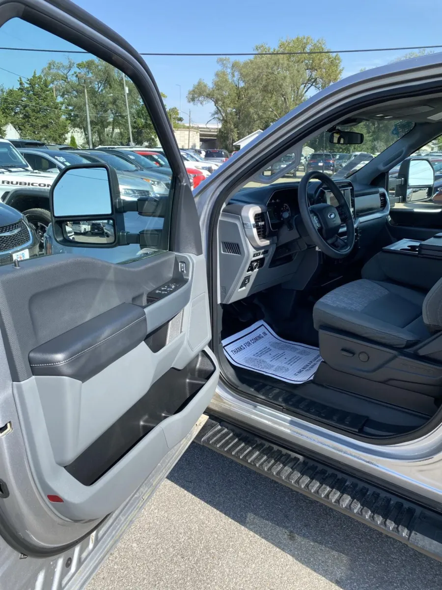 Ford F-150 photo 11