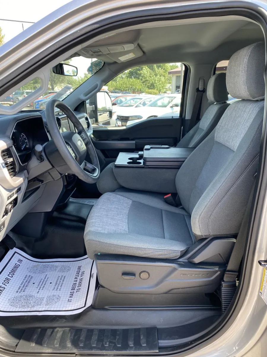 Ford F-150 photo 12