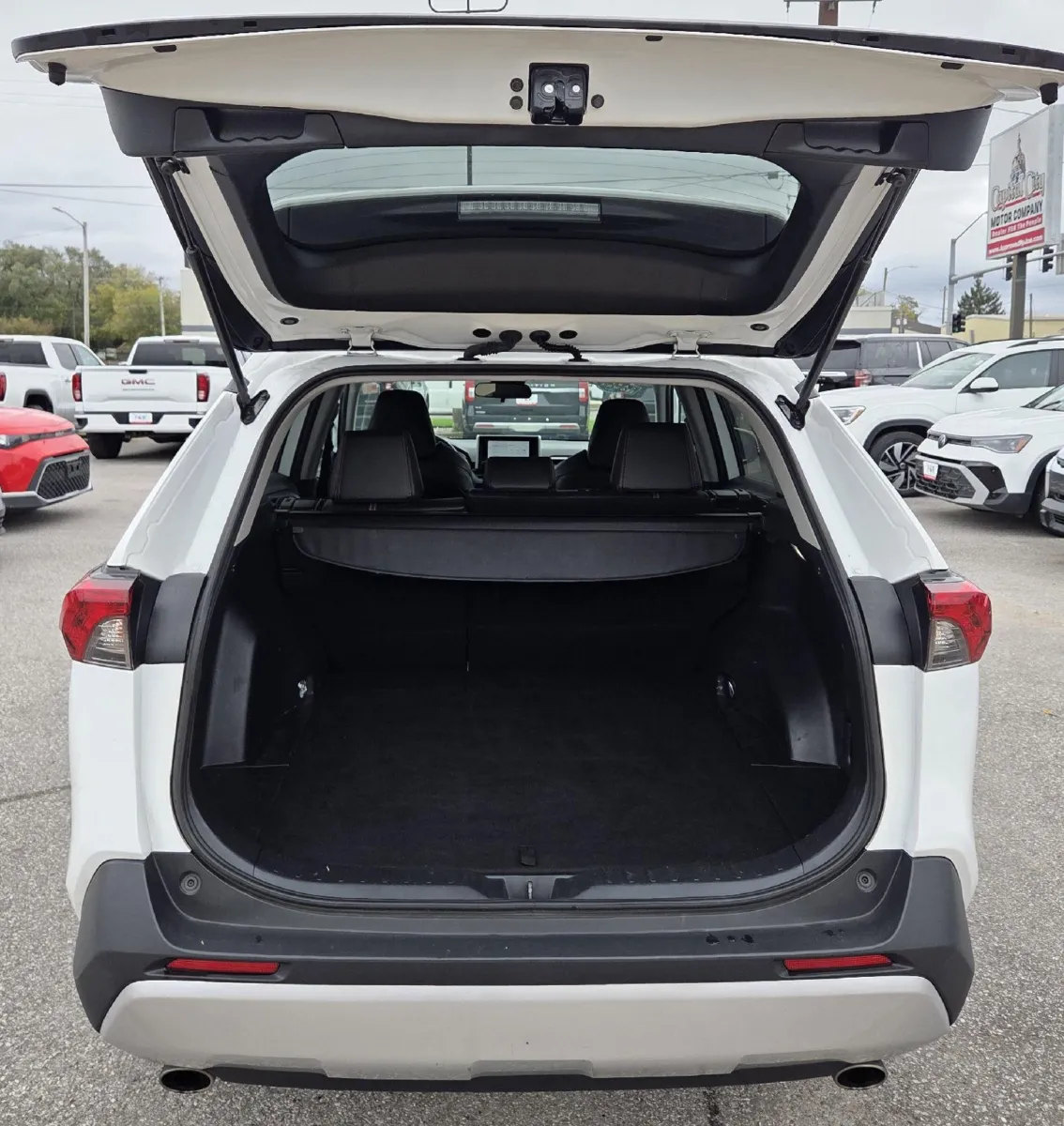 2024 Toyota RAV4 Adventure photo 10