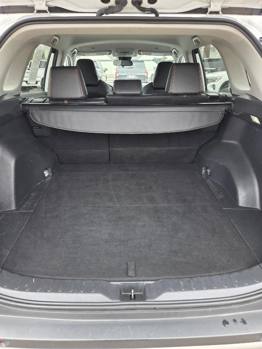 2024 Toyota RAV4 Adventure photo 11