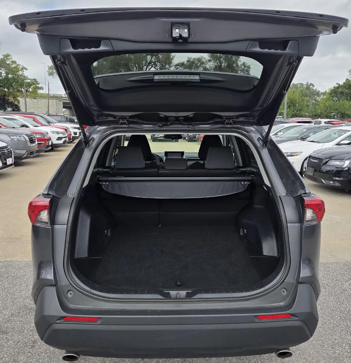 Toyota RAV4 photo 9