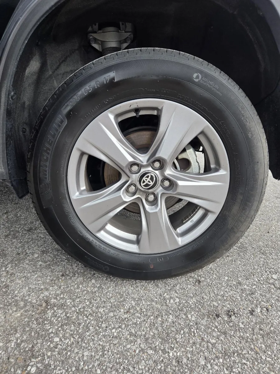 Toyota RAV4 photo 11