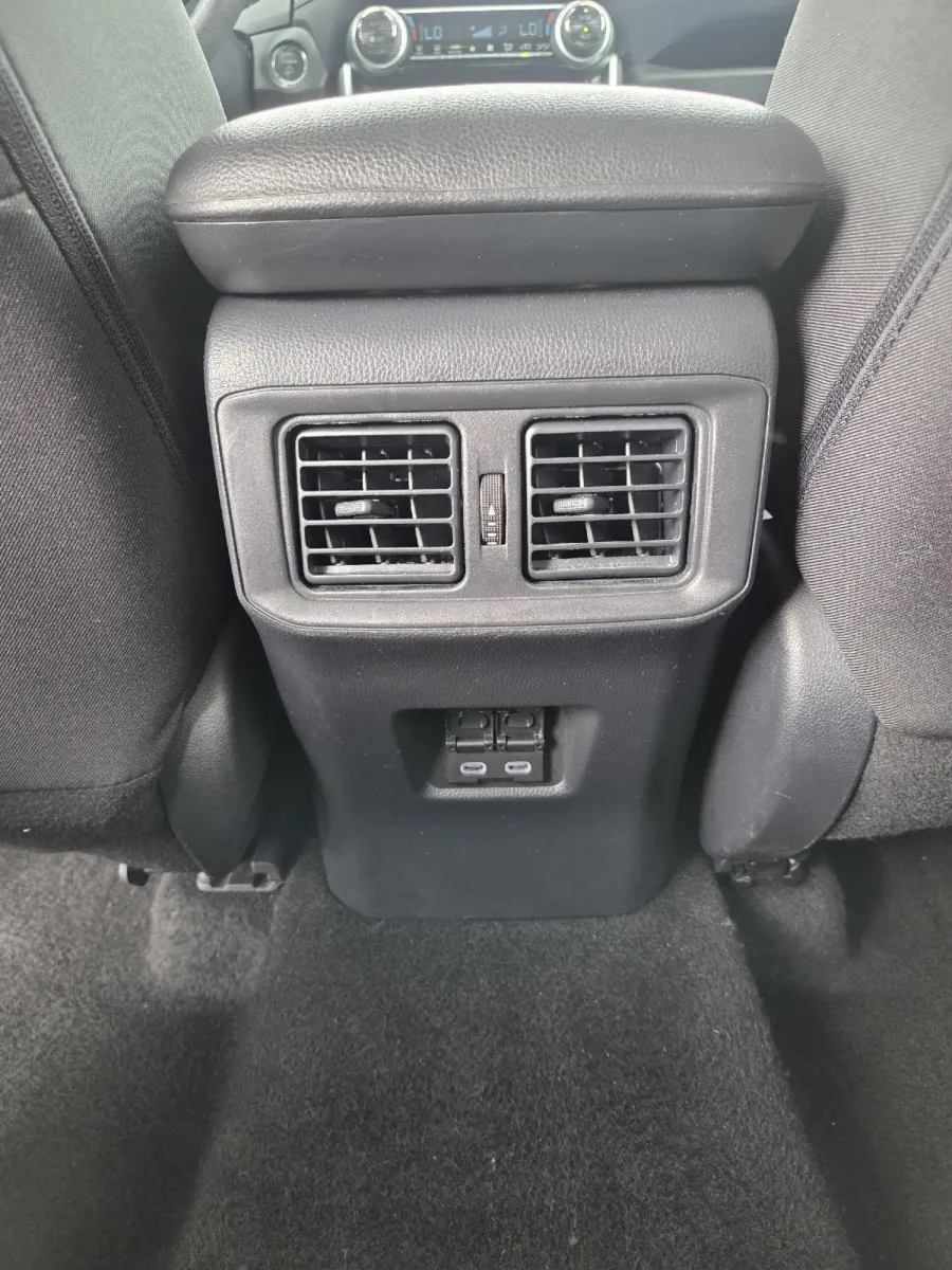 Toyota RAV4 photo 16