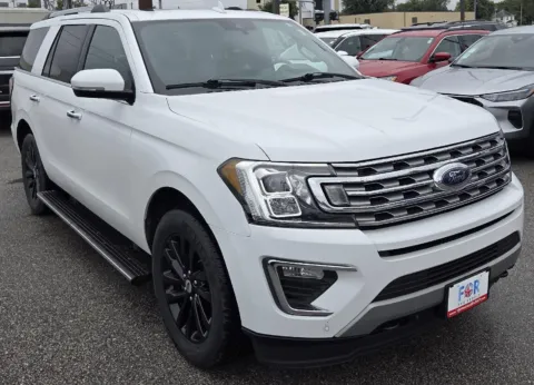 Photos of 2020 Ford Expedition Limited for sale in Des Moines, IA at Capital City Motor Company